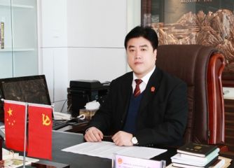 运用群众路线法宝  解决司法突出问题