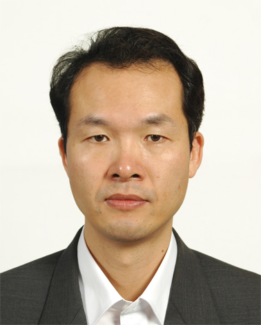 陈靖宇,男,汉族,1970年1月生,研究生学历,法律硕士,四级高级法官.