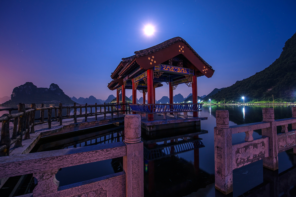 有一个夜晚.jpg