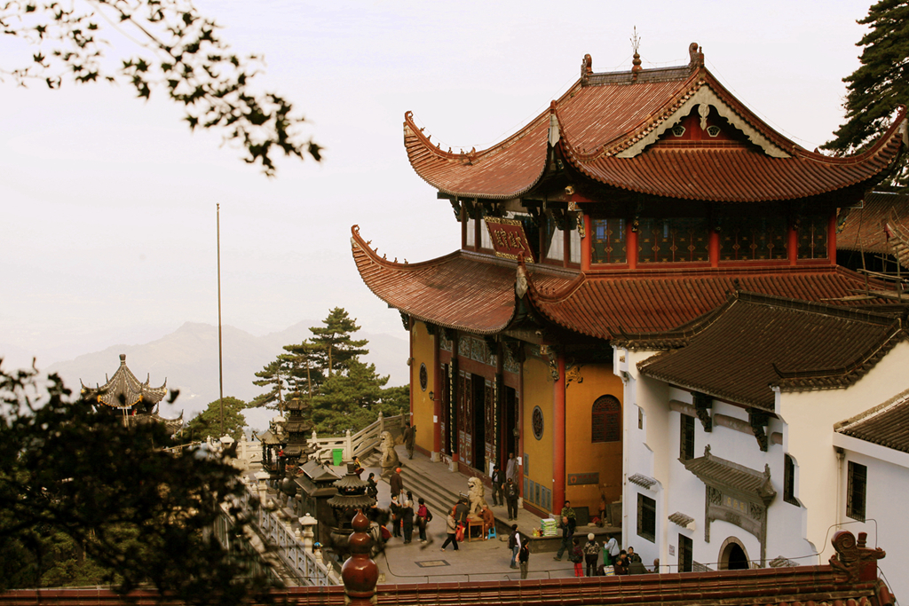 山巅佛院.jpg