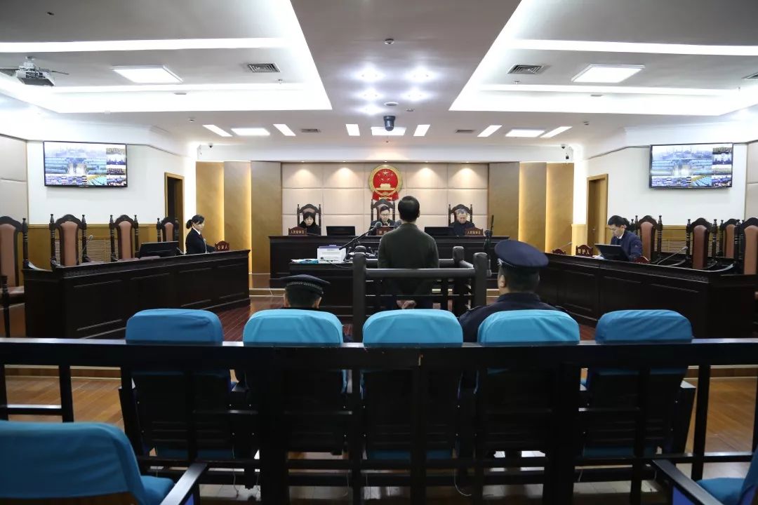 中国审判-扫黑除恶快讯|充当黑恶势力保护伞