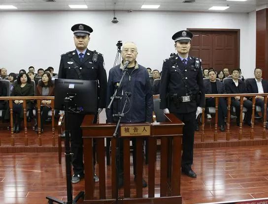 甘肃省人大常委会农业与农村工作委员会原副主任刘斌受贿案开庭审理
