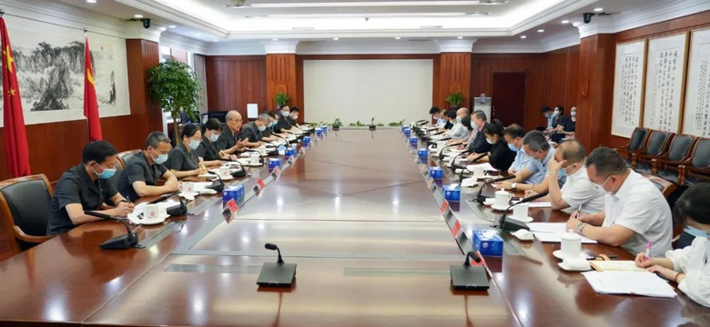 最高法举办“法治护航 伴你成长”六一公众开放日活动