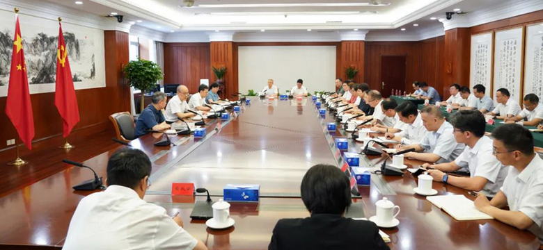 张军与最高法新任厅级领导干部集体谈话